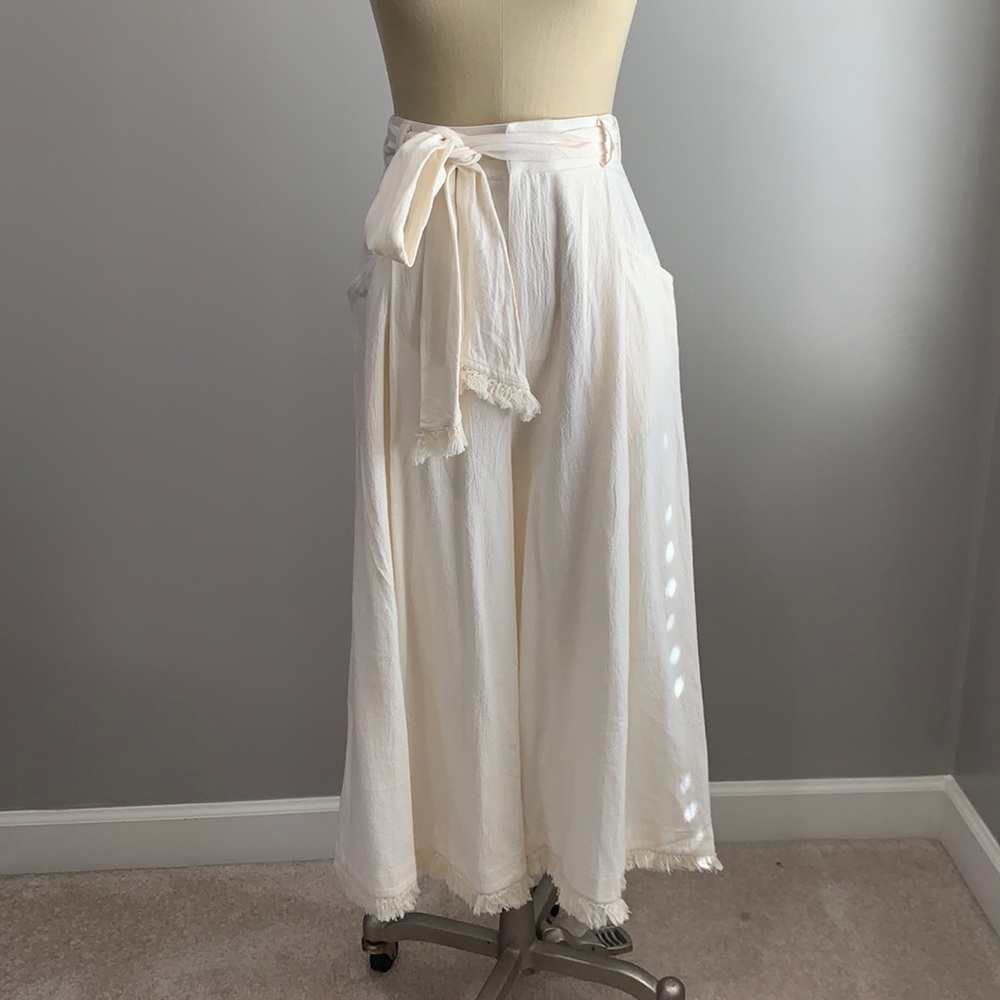 Cotton, flowing wide leg crop